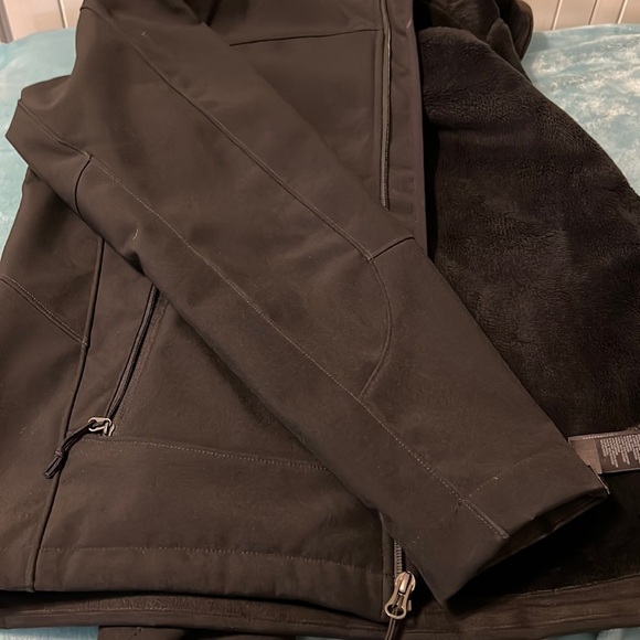 The North Face Coat - Picture 14 of 16